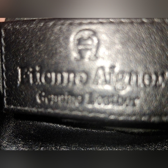 ETIENNE AIGNER ADJUSTABLE SHOULDER PURSE - Picture 9 of 9